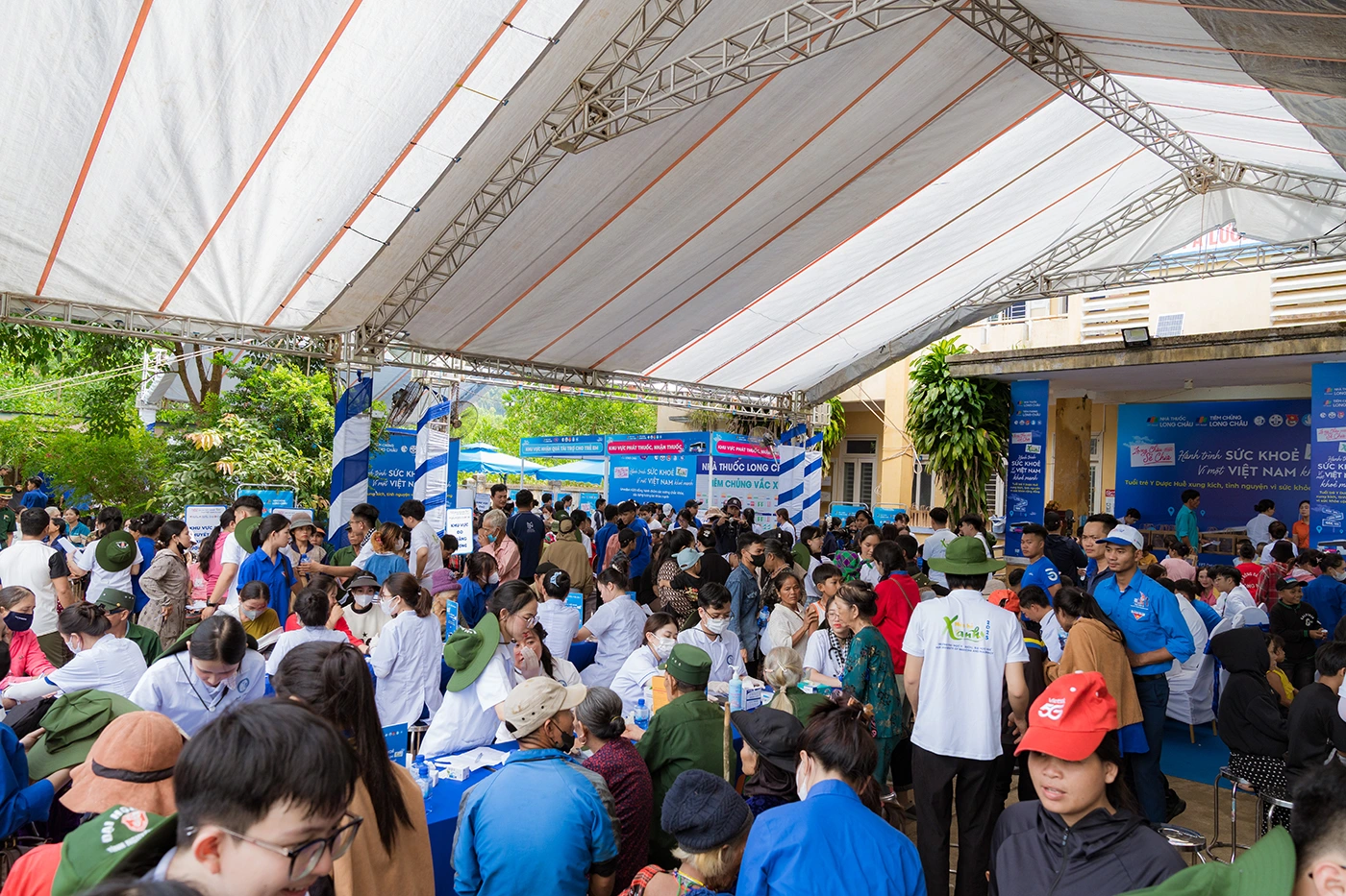 Hành Trình Chia Sẻ Yêu Thương - Ảnh 1.