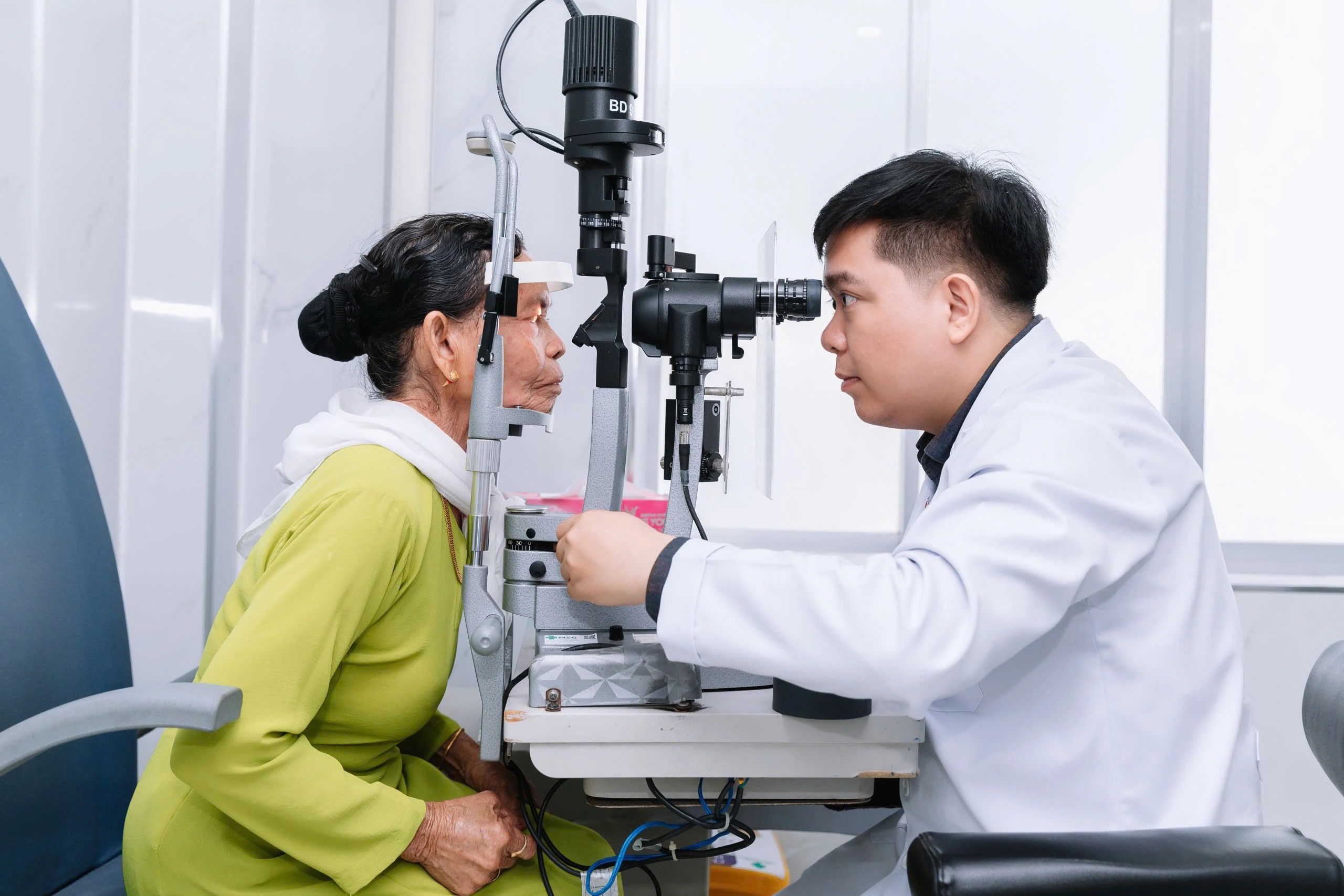 Khai trương Trung tâm Nhãn khoa hiện đại tại Ninh Thuận - Ảnh 1.