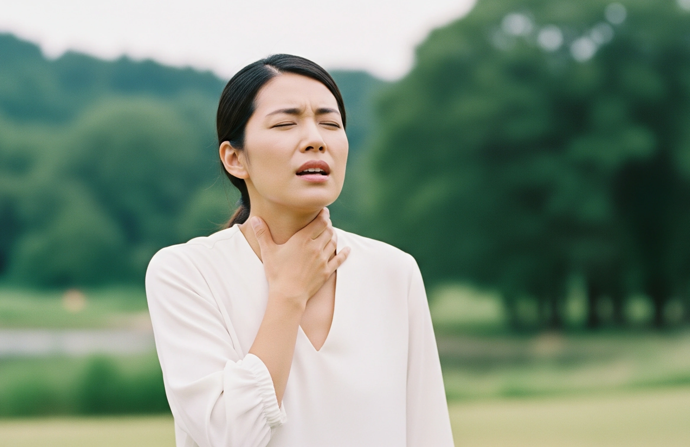 Ung thư tuyến giáp: Tại sao phụ nữ có nguy cơ mắc bệnh cao hơn nam giới? - Ảnh 1.