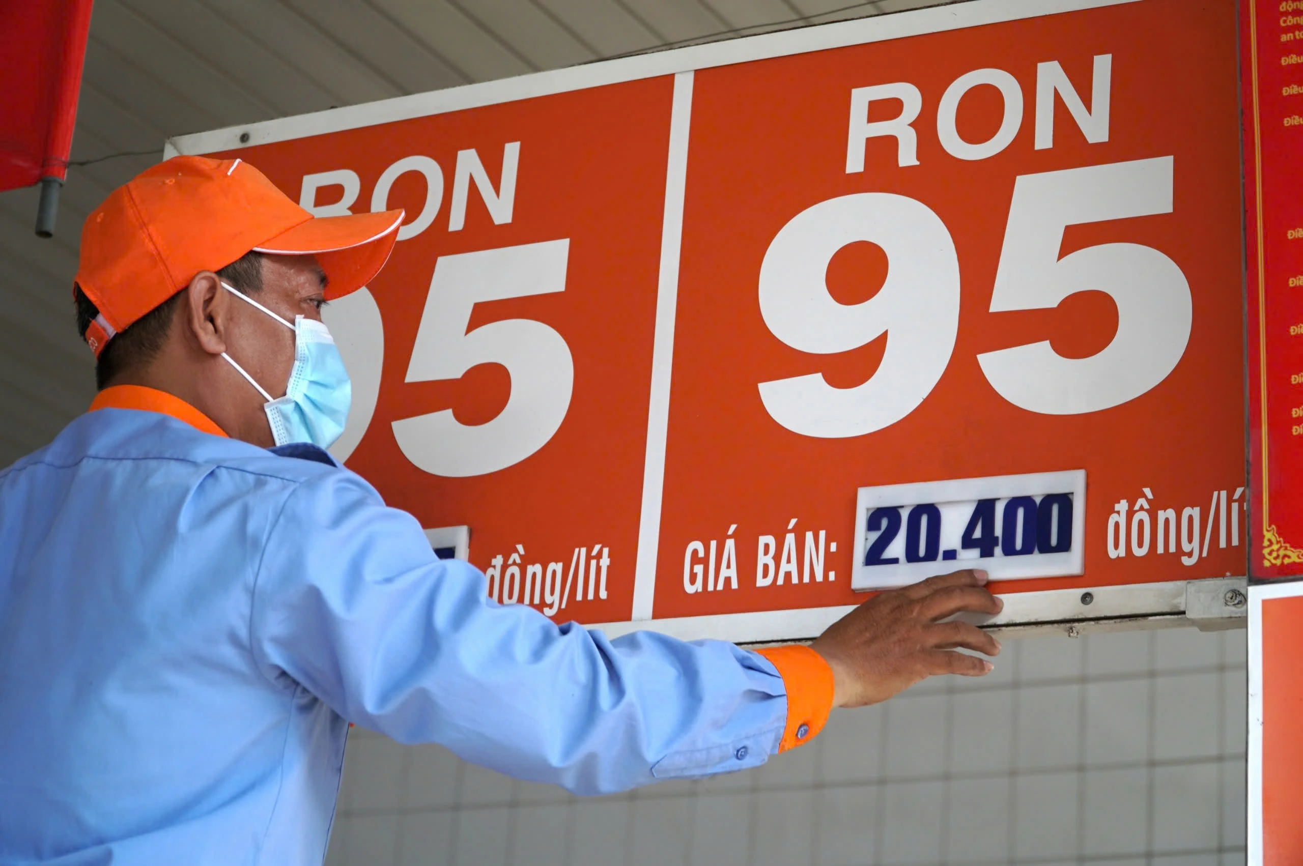 Giá xăng dầu hôm nay 21.6.2025: Xu hướng giảm nhẹ - Ảnh 1.